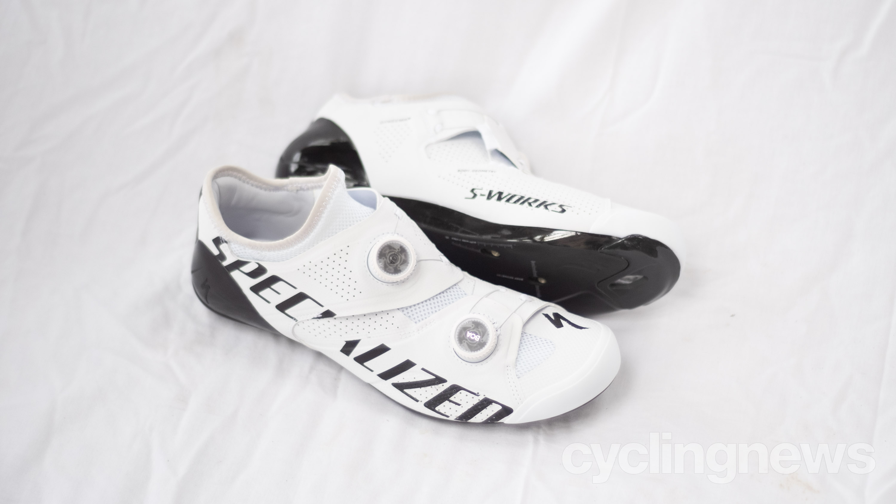 SPECIALIZED couvre-chaussures avec logo S