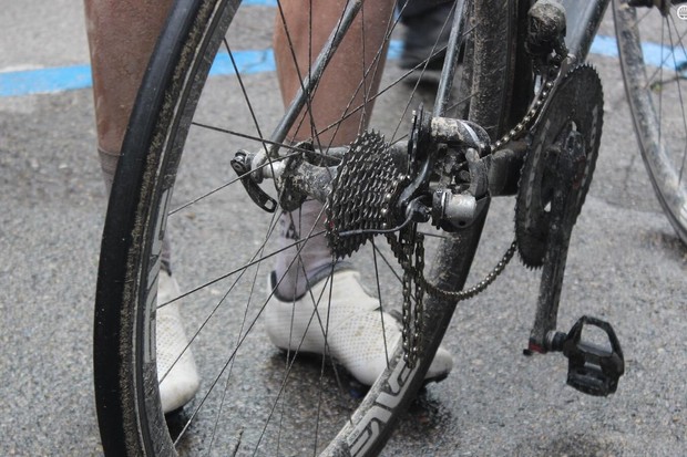 Nathan Hass a eu un dérailleur arrière cassé dans les dernières étapes de la course