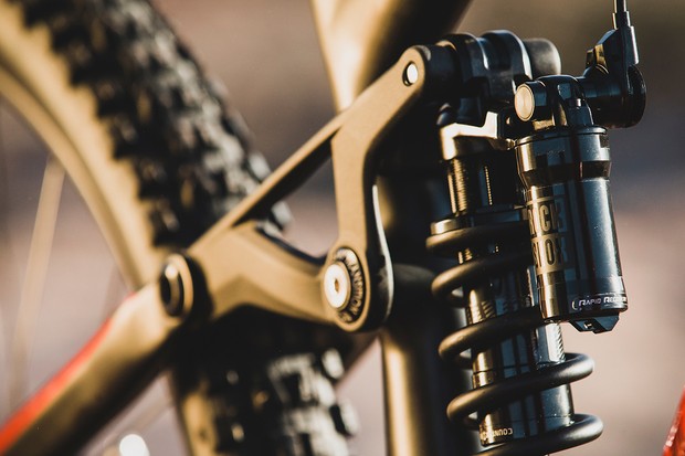 Rockshox veut installer un amortisseur à bobine sur votre vélo de trail