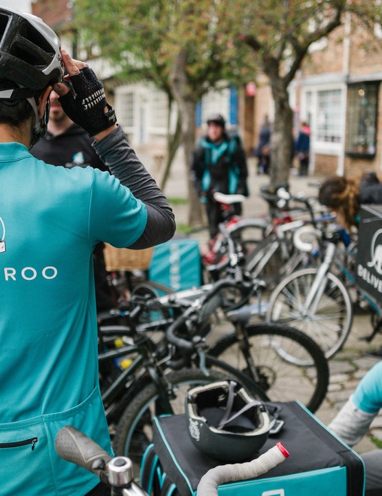 Deliveroo opère dans 34 villes du Royaume-Uni et emploie 3 500 cyclistes