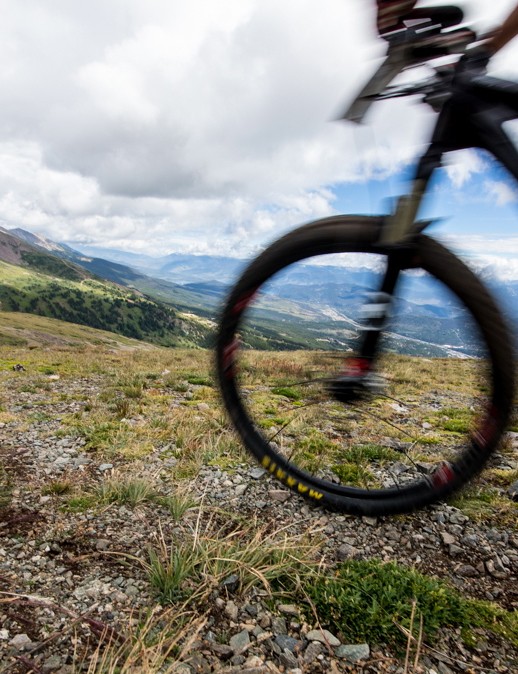 Envie de planer dans les Rocheuses du Colorado ?  C'est légal maintenant, tu sais