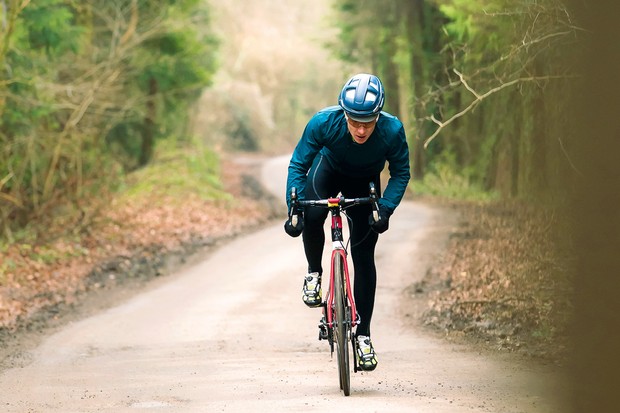 Article sponsorisé : comment améliorer mon jeu en tant que cycliste débutant ?