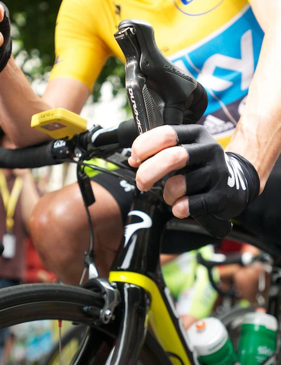 Si vous voulez rouler comme un favori du Tour, l'alimentation doit être une considération clé lorsque vous vous entraînez