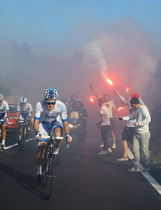 Il est possible de devenir un cycliste professionnel avec le diabète, mais vous aurez besoin d'aide pour gérer la condition