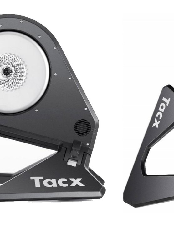 Le nouveau turbo trainer Tacx NEO Smart est censé avoir des tripes et des capacités futuristes pour correspondre à l'extérieur impressionnant