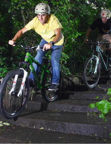 L'équitation de rue ne signifie pas seulement des chutes de barres et des 180 - elle peut vous apprendre les compétences essentielles pour affronter les sentiers