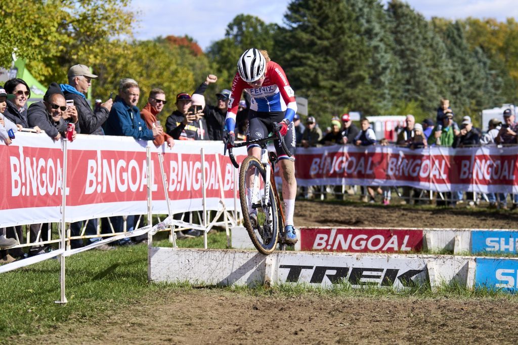 Dutch champion Puck Pieterse (Fenix-Deceuninck) rides to second place at 2023 World Cup Waterloo