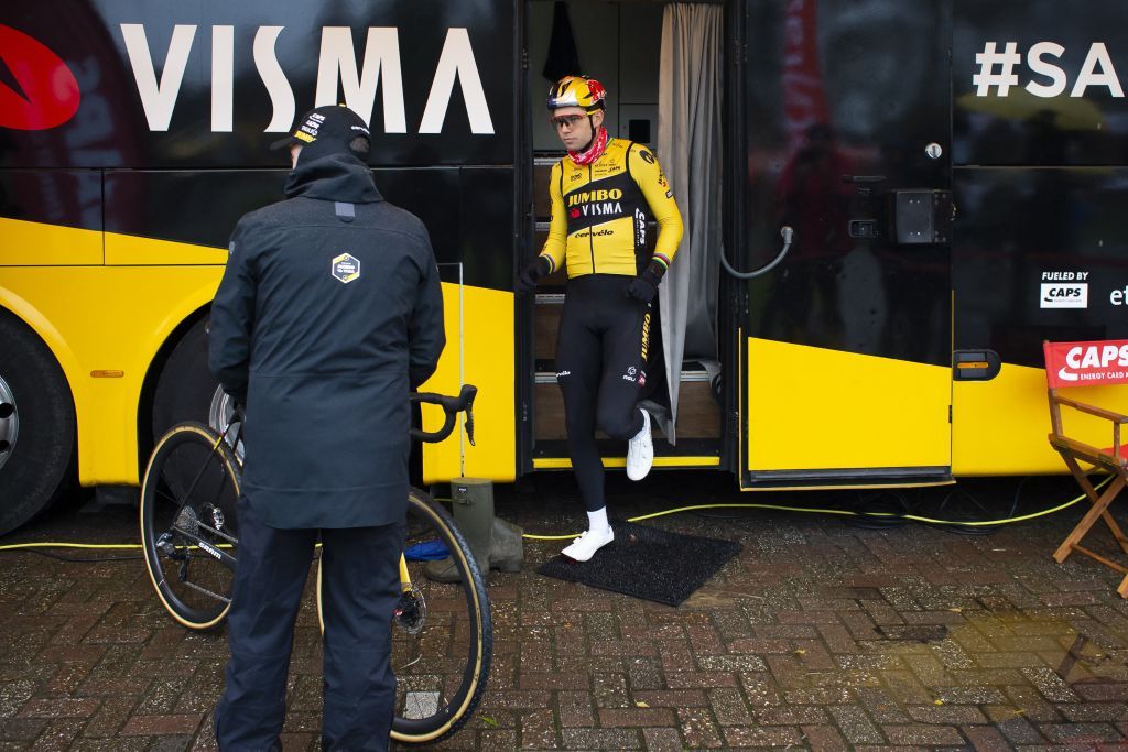 Exact Cross Essen 2023: Wout Van Aert before the start