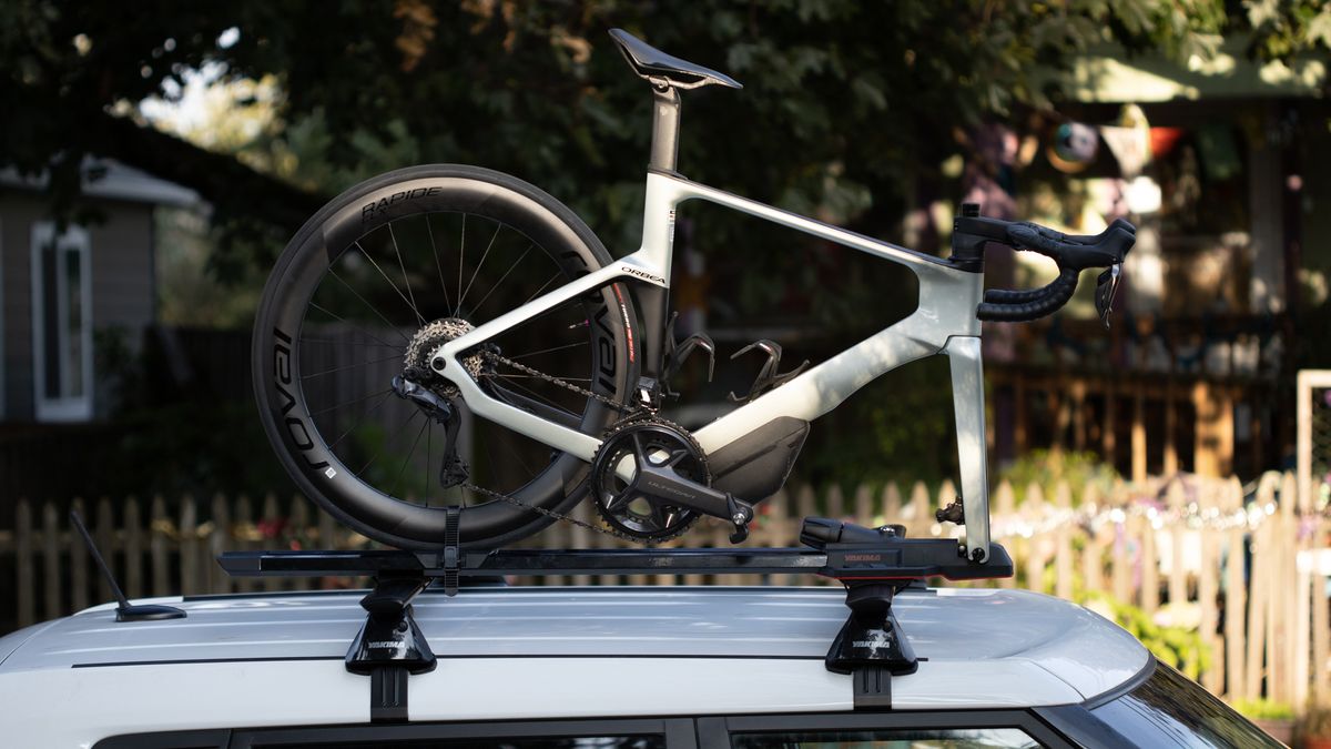 Bloc fourche de vélo pour montage dans le coffre d'une voiture