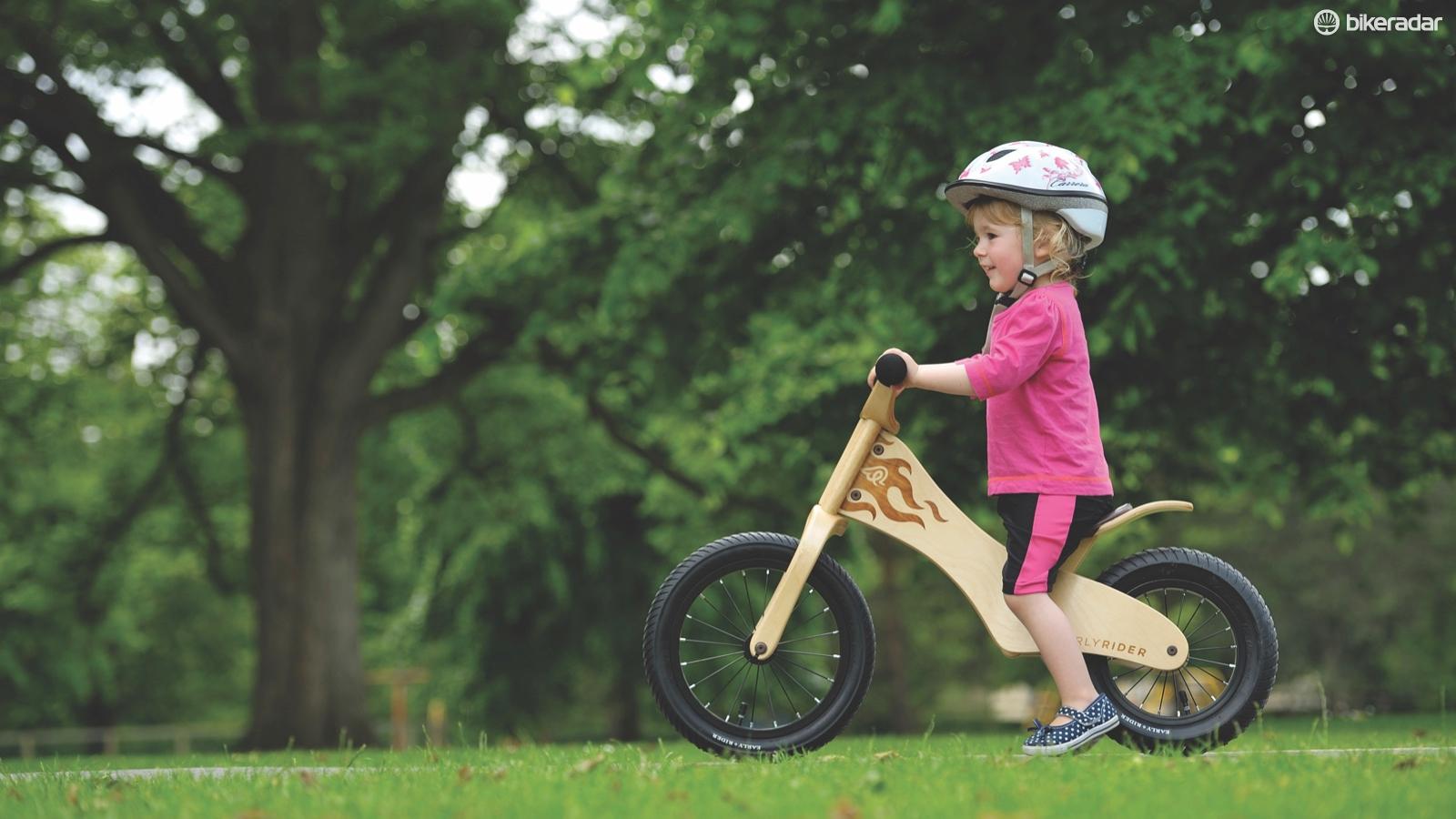 Vélo Sans Pédales Pour Enfants Équilibre Avec Frein Et Casque