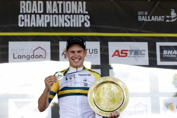 2023 Australian National Championships: Luke Plapp celebrates successfully defending his 2022 elite men