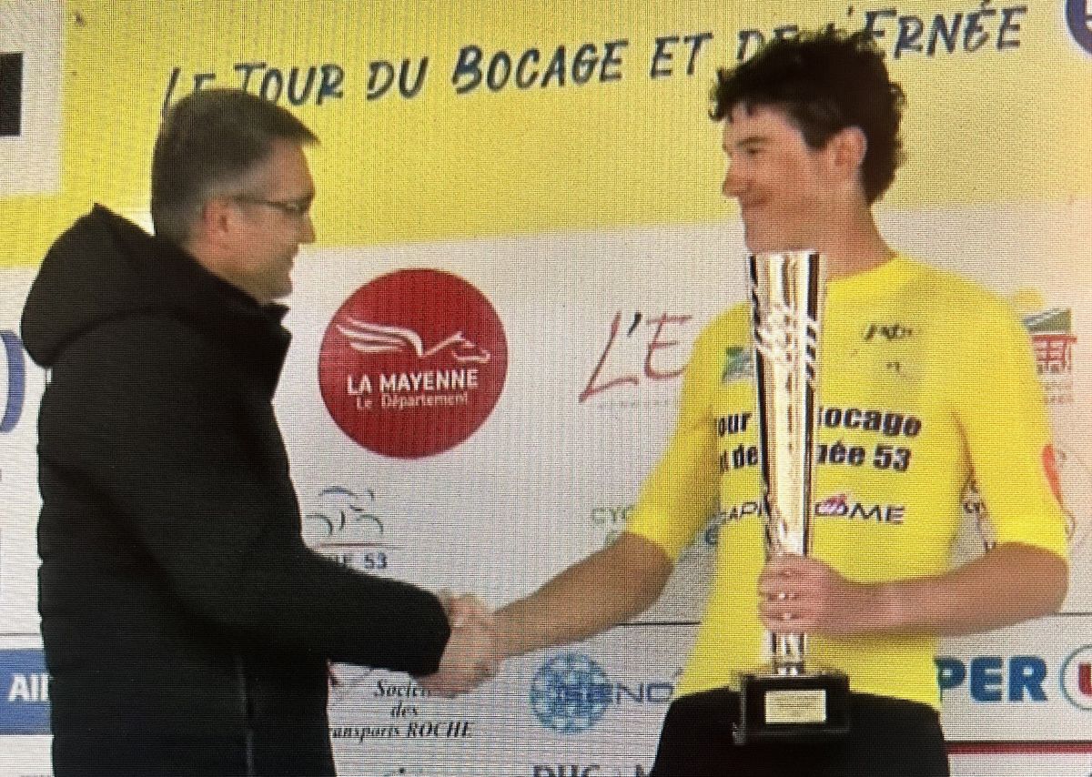 Ashlin Barry accepts the GC trophy for winning 2024 Tour du Bocage et de l