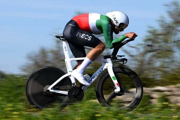 ALBUFEIRA PORTUGAL FEBRUARY 17 EDITORS NOTE Alternate crop Filippo Ganna of Italy and Team INEOS Grenadiers sprints during the 50th Volta ao Algarve em Bicicleta 2024 Stage 4 a 22km individual time trial in Albufeira on February 17 2024 in Albufeira Portugal Photo by Dario BelingheriGetty Images