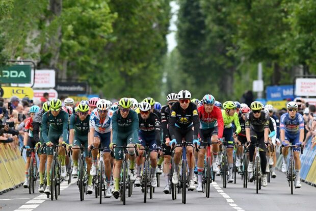 After the mass crash and neutralisation on stage 5 at Critérium du Dauphiné, the peloton reaches the line