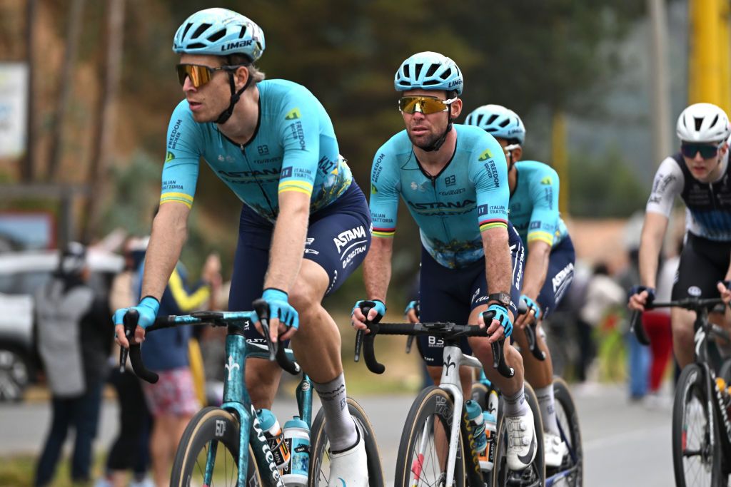 Cees Bol and Mark Cavendish of Astana Qazaqstan