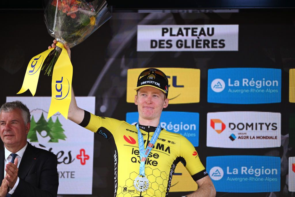 Critérium du Dauphiné: Matteo Jorgenson on the final podium