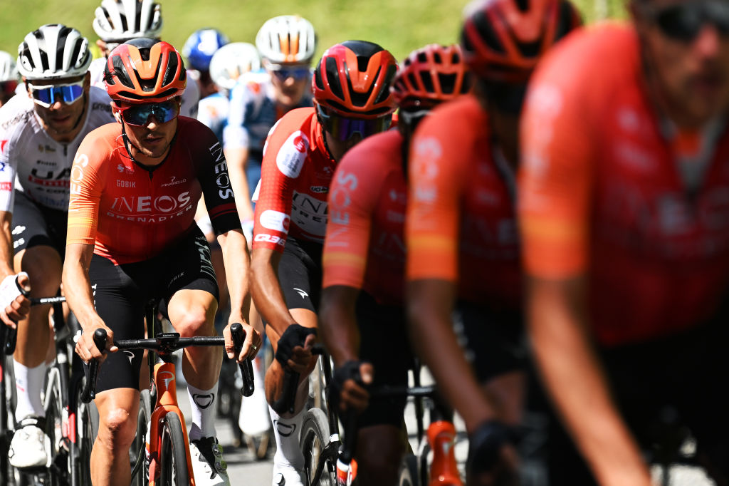 VILLARSSUROLLON SUISSE 15 JUIN Thomas Pidcock du Royaume-Uni et l'équipe INEOS Grenadiers participent à la 87e étape du Tour de Suisse 2024 7, une étape de 1182 km de VillarssurOllon à VillarssurOllon 1248 m UCIWT le 15 juin 2024 à VillarssurOllon Suisse Photo de Tim de WaeleGetty Images