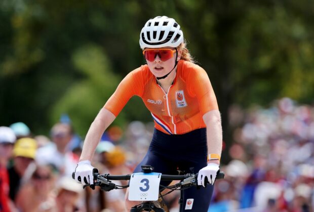 Puck Pieterse took fourth in the Paris Olympics MTB event