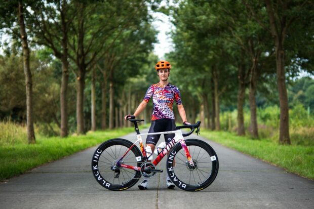 Human Powered Health fusionne la mode féminine et la course cycliste pour équiper le Tour de France Femmes