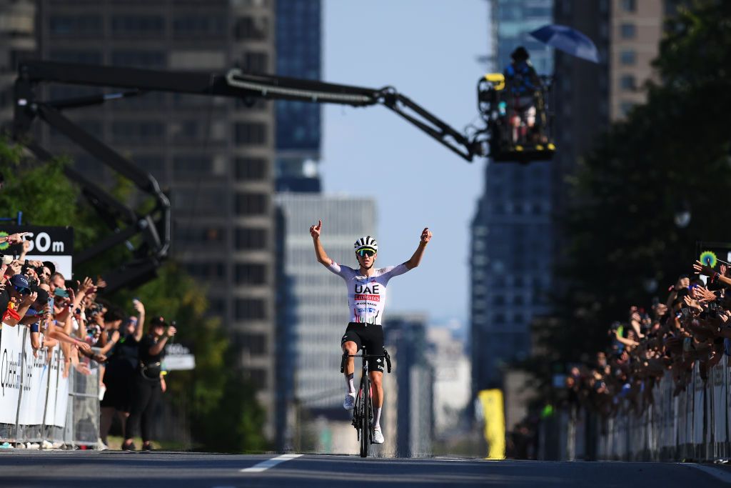 Tadej Pogačar confirme son statut de favori pour les Championnats du monde de Zurich avec une masterclass à Montréal