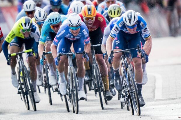 Jasper Philipsen and Tim Merlier sprint off at the 2024 Scheldeprijs