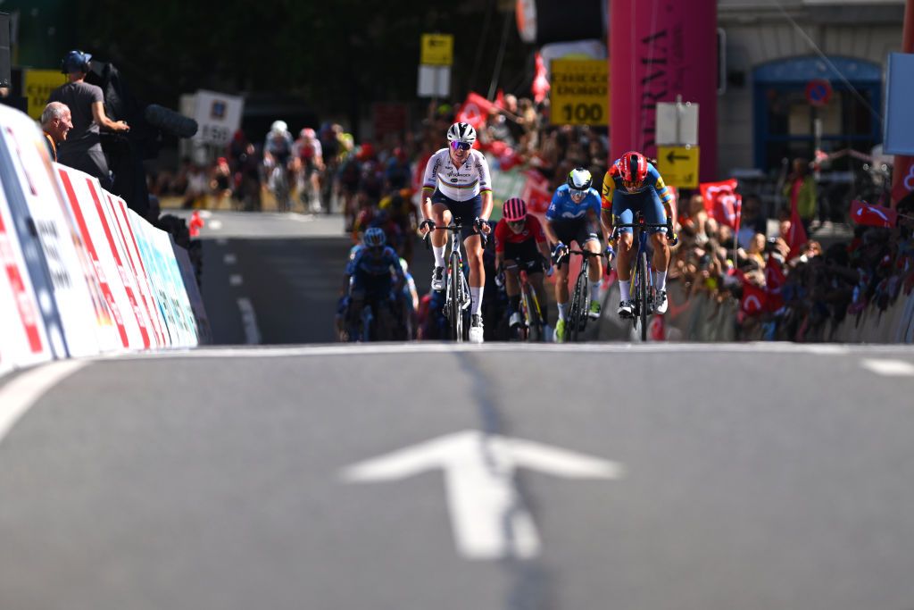 « On veut toujours gagner » – SD Worx ne parvient pas à concrétiser son travail d'équipe lors de la première étape du Tour de Romandie