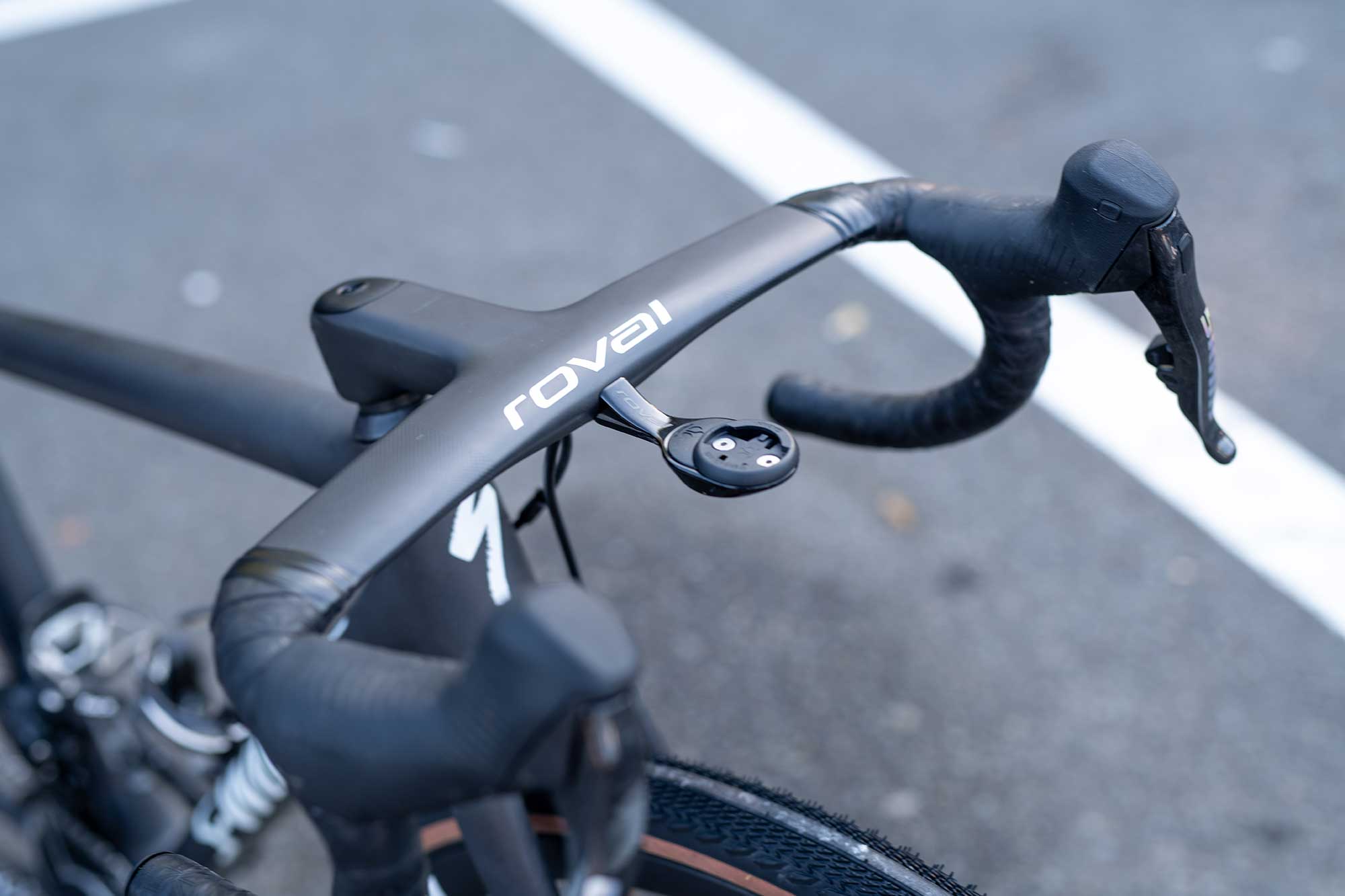 Un cockpit intégré sur le S-Works Crux de Lotte Kopecky.