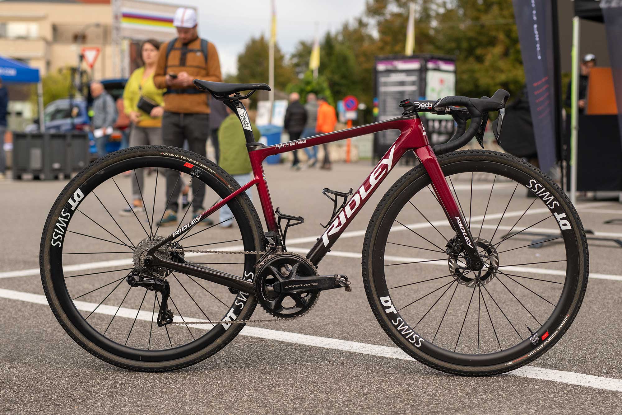 Le Ridley Grifn avec un angle de guidon accrocheur.