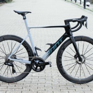 Test du Giant Propel Advanced SL : Montre un peu son âge mais peut encore le mélanger avec les meilleurs