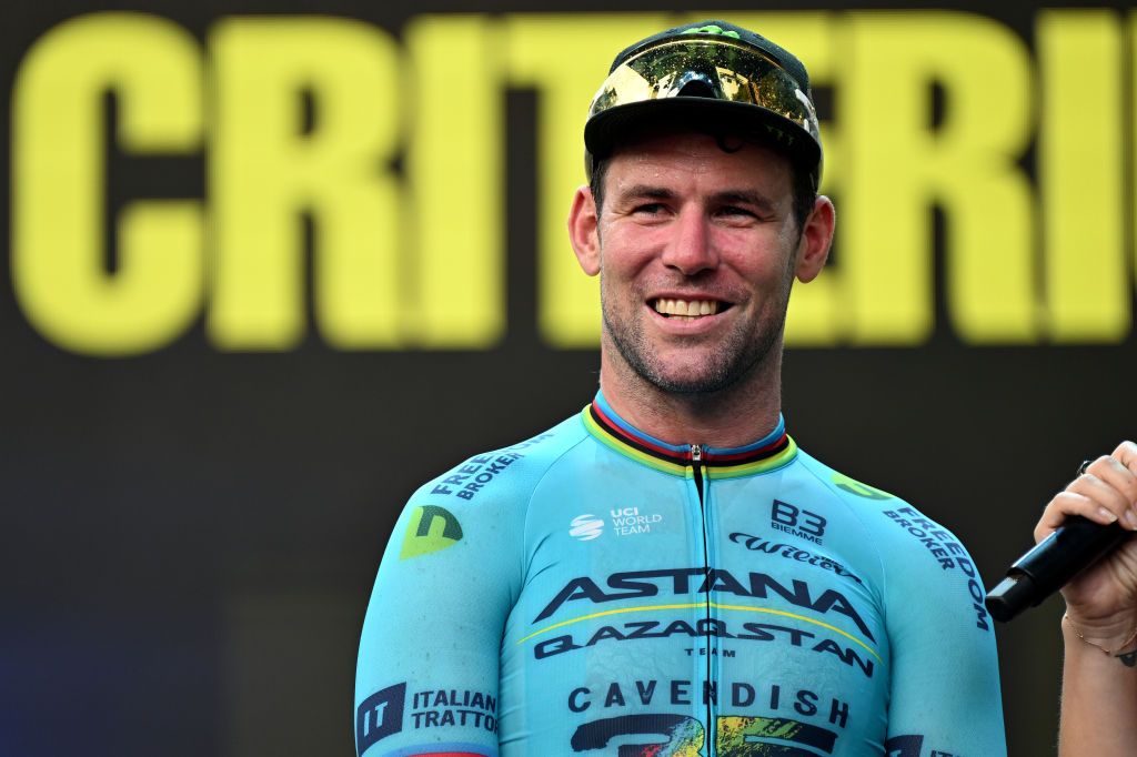 Mark Cavendish remporte le prix BBC Sports Personality of the Year pour l'ensemble de sa carrière